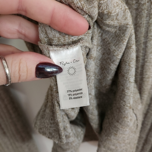 Rylee + Cru Women's Ribbed Top - Picture 6 of 6